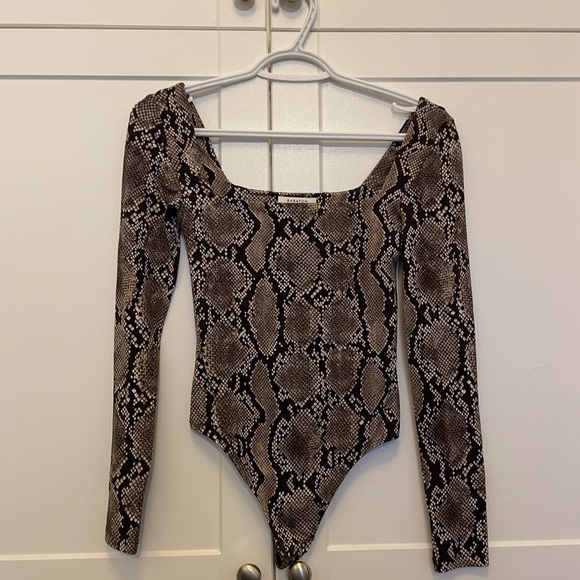 Aritzia Babaton Leopard Print Bodysuit - Picture 4 of 5